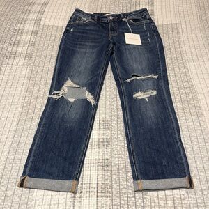 Vervet size 28/7 distressed boyfriend blue jeans NWT